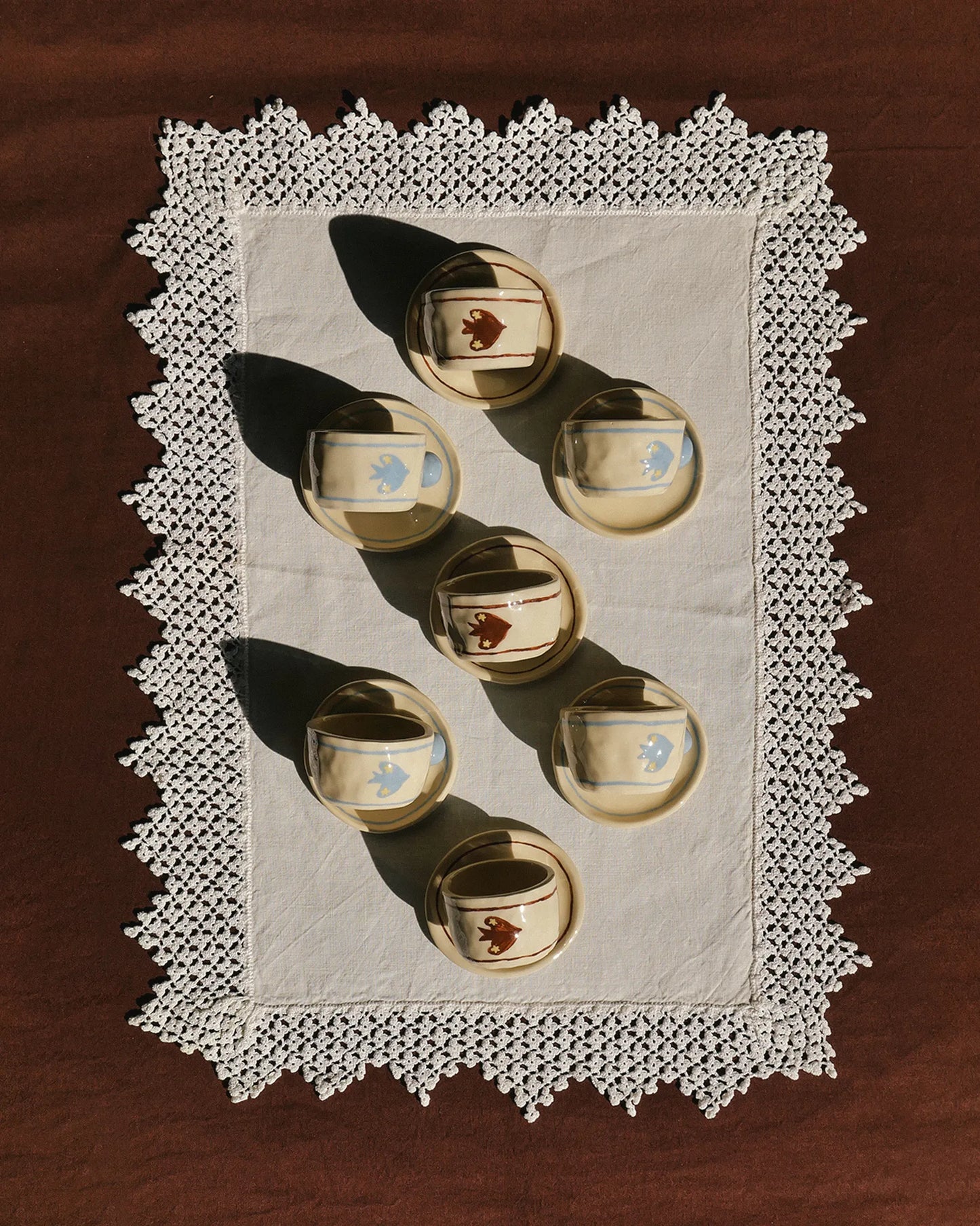 BURGUNDY SWALLOW COFFEE SET