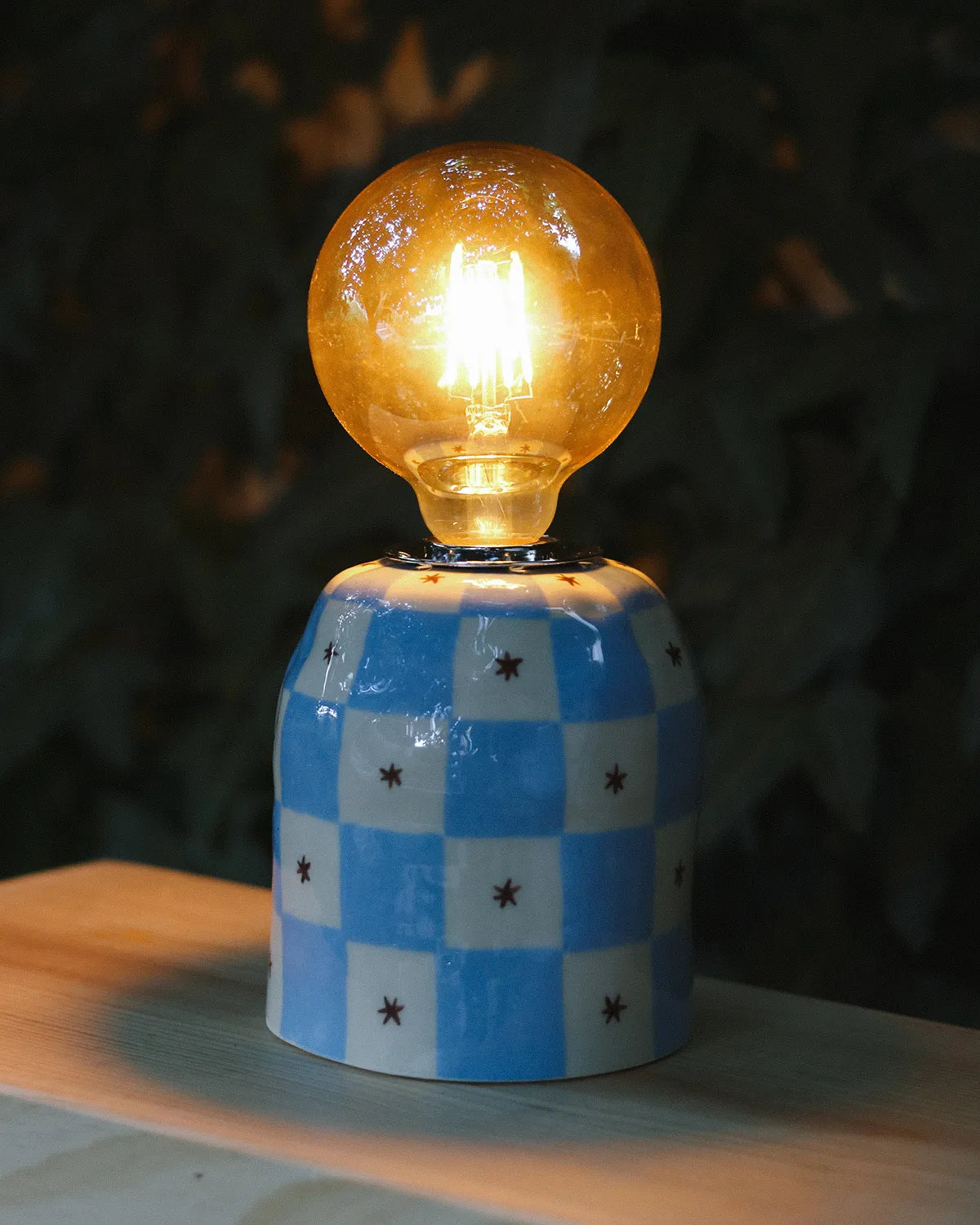 CHECKER TABLE LAMP