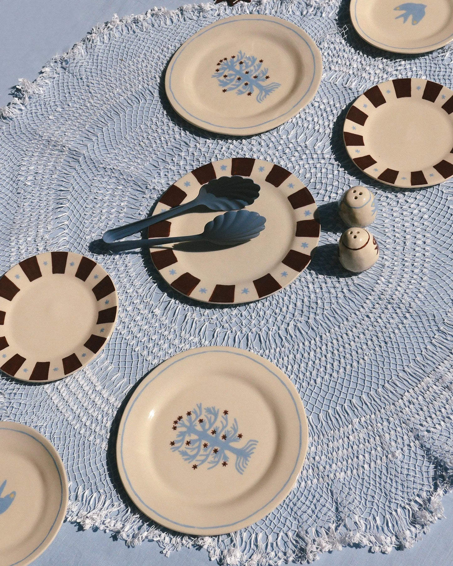 STRIPES & STARS DINNER PLATES - SET OF 2
