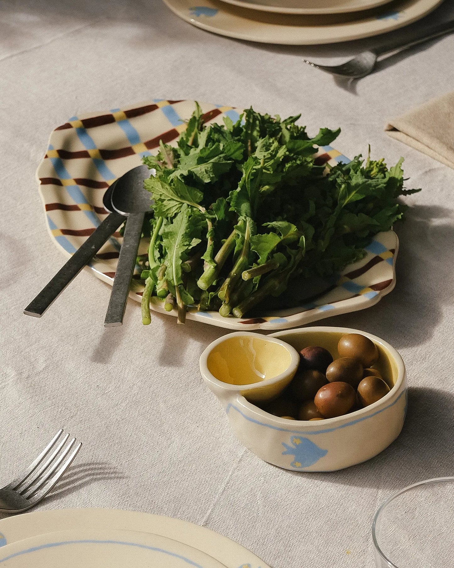 SWALLOW OLIVE BOWL